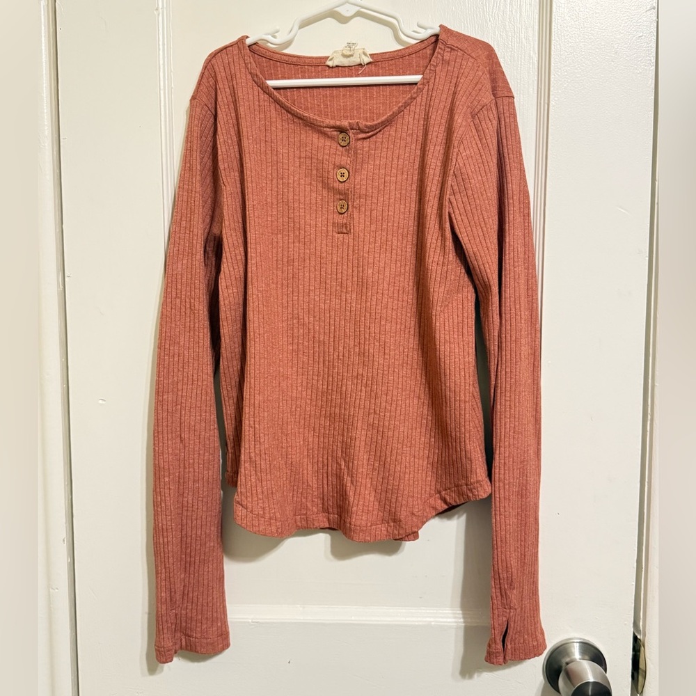 Long sleeve top